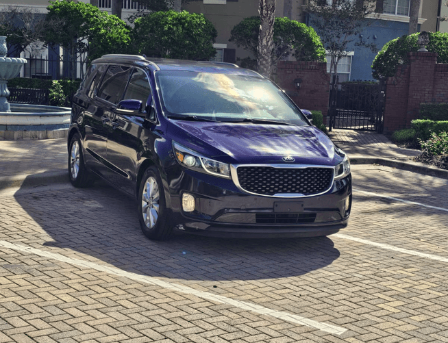 Kia Sedona 2018 - foto 1